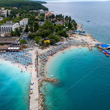 Paviljoni Slaven Hotel 3*